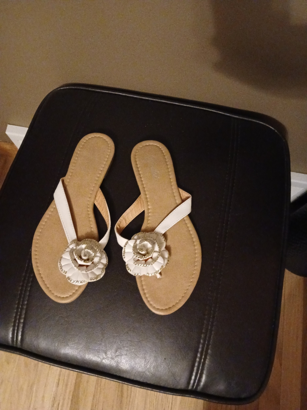 Madden Girl White Floral Thong Sandals with Tan Footbed